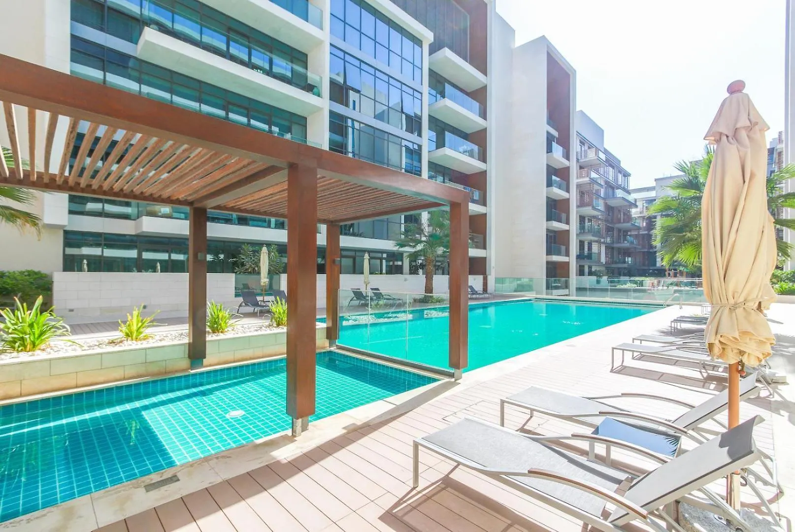 Unwind In Style Of This Grand 2Br Citywalk 12 Apartment Dubai 0*,